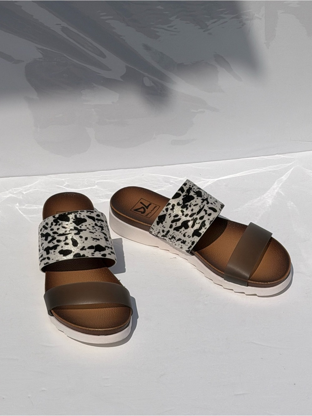 Dirty Laundry Brown Footbed Sandals with Black & White Speckled Strap